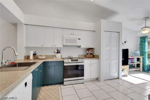1835 W Crown Pointe Blvd, Naples FL - photo 9 of 45