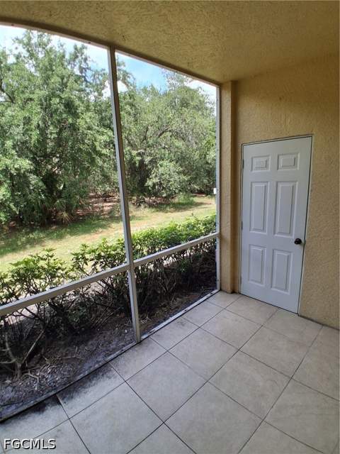 6361 Aragon Way 101, Fort Myers FL - photo 7 of 29