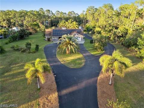 6011 Sea Grass Ln, Naples FL - photo 9 of 37