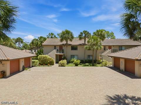 3207 Horse Carriage Way 3, Naples FL - photo 10 of 22