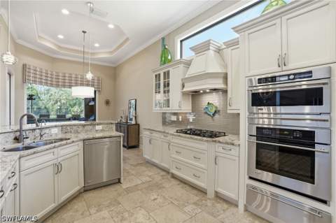6453 Costa Cir, Naples FL - photo 7 of 47