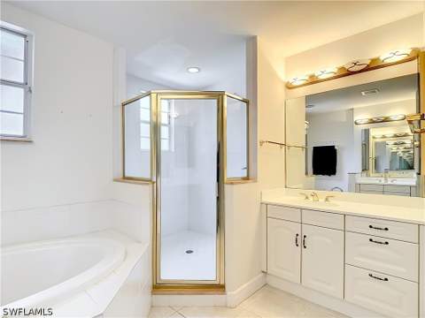 777 Regency Reserve Cir 4902, Naples FL - photo 23 of 48