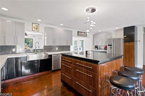 1763 Inlet Dr, North Fort Myers FL - photo 10 of 30