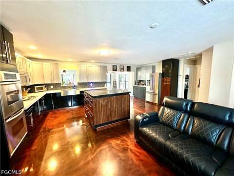 1763 Inlet Dr, North Fort Myers FL - photo 8 of 30