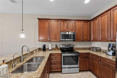 11736 Izarra Way 7809, Fort Myers FL - photo 11 of 41