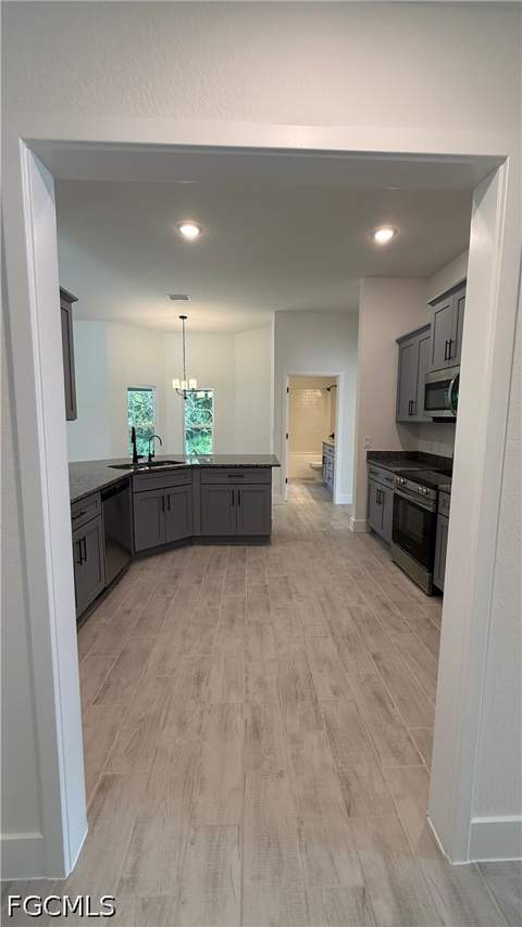 657 Windermere Dr, Lehigh Acres FL - photo 10 of 27