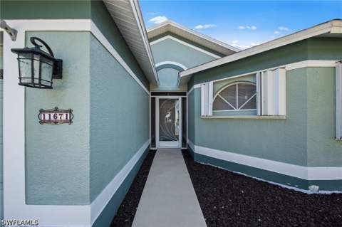 11671 Pine Hammock Cir, Fort Myers FL - photo 6 of 50