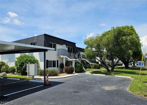4722 SE 1st Pl 5, Cape Coral FL - photo 13 of 50