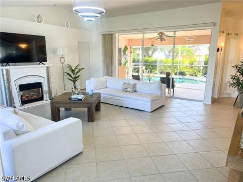 1124 SW 47th St, Cape Coral FL - photo 6 of 17