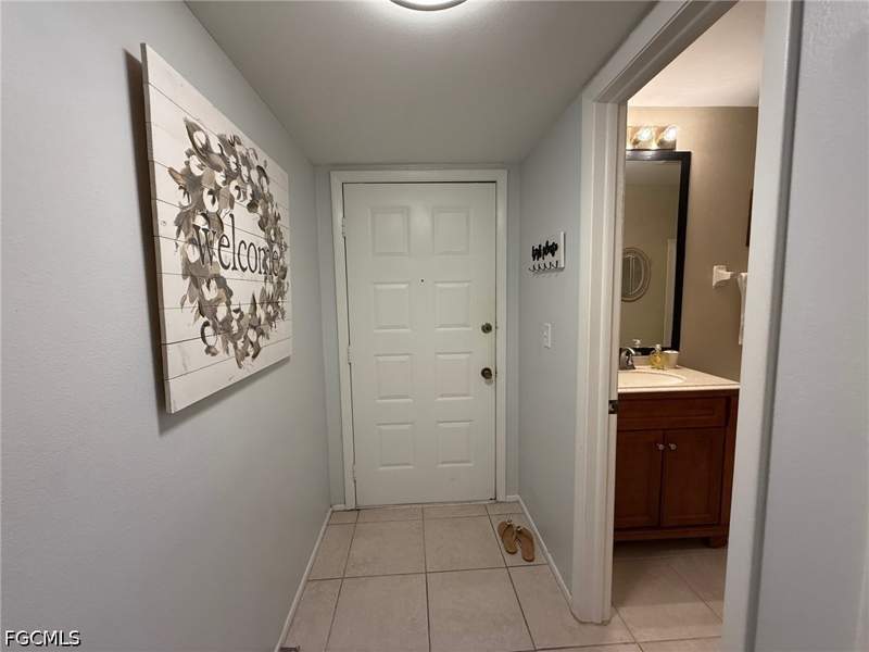2 bedroom Condominium at 14900 Summerlin Woods Dr 13, Summerlin Woods, Fort Myers — photo 4