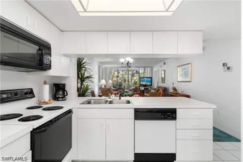 290 Naples Cove Dr 2103, Naples FL - photo 14 of 32