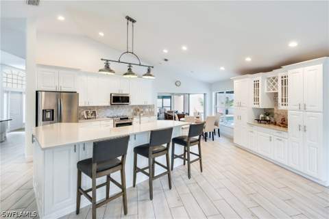 8058 Vera Cruz Way, Naples FL - photo 13 of 49