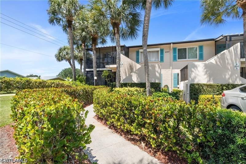 2 bedroom Condominium at 4140 Looking Glass Ln 7, Winterpark, Naples — photo 3
