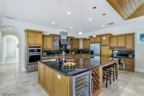 1284 Pocantico Ln, Naples FL - photo 17 of 50