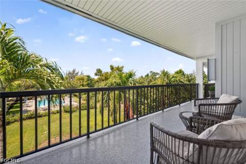 1250 Tennisplace Ct D33, Sanibel FL - photo 13 of 21