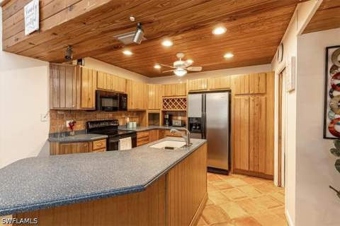 12964 Elm Creek Ct, Fort Myers FL - photo 6 of 29