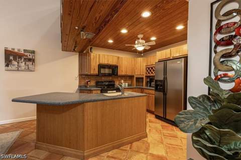 12964 Elm Creek Ct, Fort Myers FL - photo 9 of 29