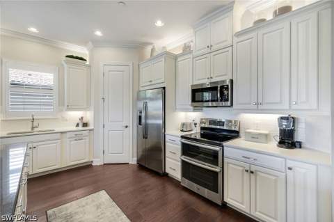 9684 Montelanico Loop 204, Naples FL - photo 17 of 47