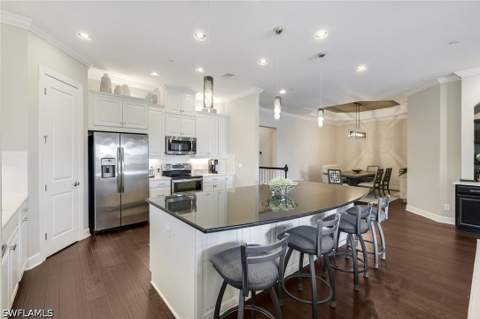 9684 Montelanico Loop 204, Naples FL - photo 19 of 47