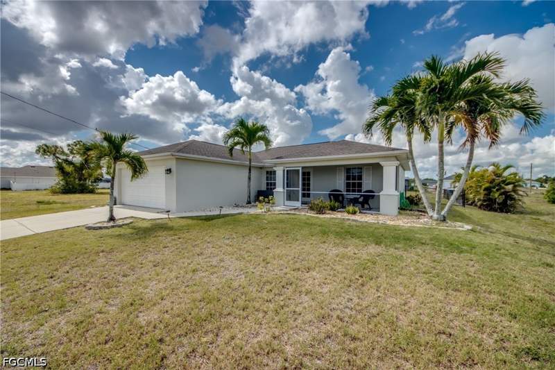3 bedroom SingleFamilyResidence at 2920 NW 25th Ln, Cape Coral, Cape Coral — photo 3