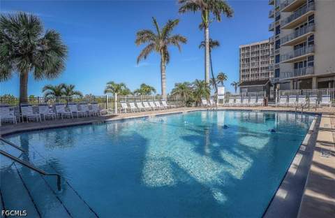 7300 Estero Blvd 606, Fort Myers Beach FL - photo 23 of 39