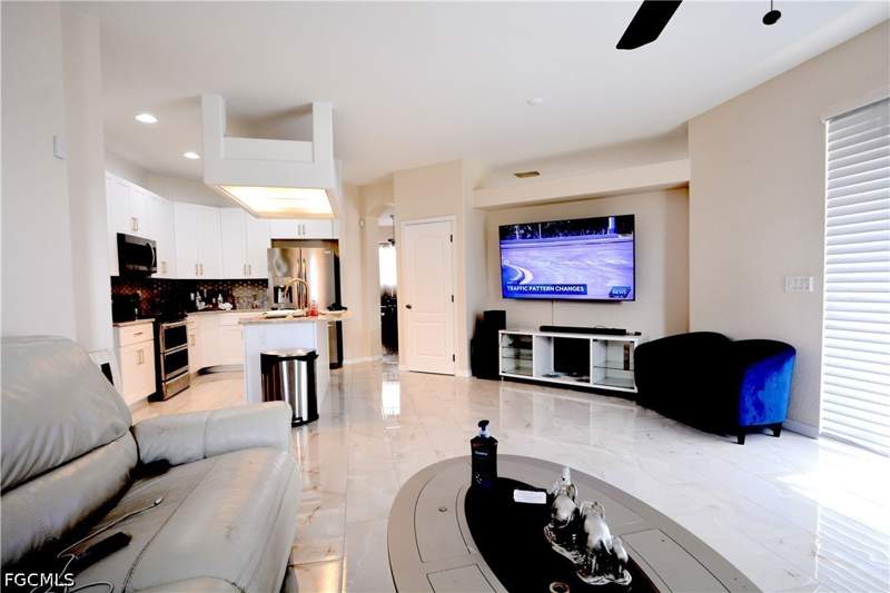 4 bedroom SingleFamilyResidence at 1414 SW 18th St, Cape Coral, Cape Coral — photo 4