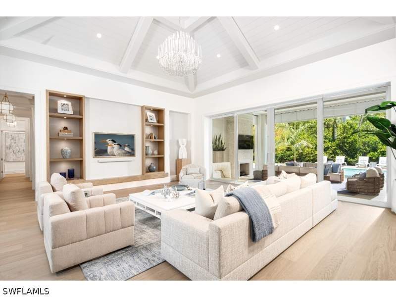 4 bedroom SingleFamilyResidence at 725 Pectin Rd, Coquina Sands, Naples — photo 2