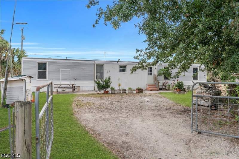 3 bedroom ManufacturedHome at 8106 Penny Dr, Suncoast Estates Unrec, North Fort Myers — photo 2