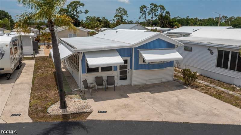 1 bedroom ManufacturedHome at 178 Caravan Cir, Fountain View Rv Resort, North Fort Myers — photo 3