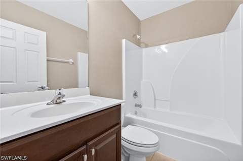 3806 Clearbrook Ln, Fort Myers FL - photo 19 of 36