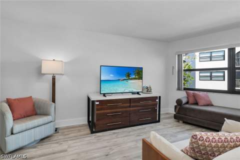 1011 Anglers Cv H403, Marco Island FL - photo 11 of 44