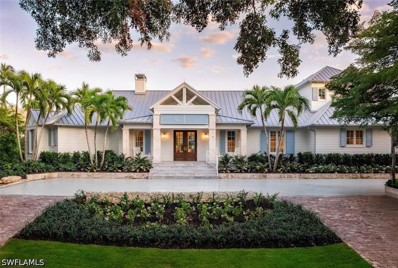 5 bedroom SingleFamilyResidence at 266 15th Ave S, Aqualane Shores, Naples — photo 2