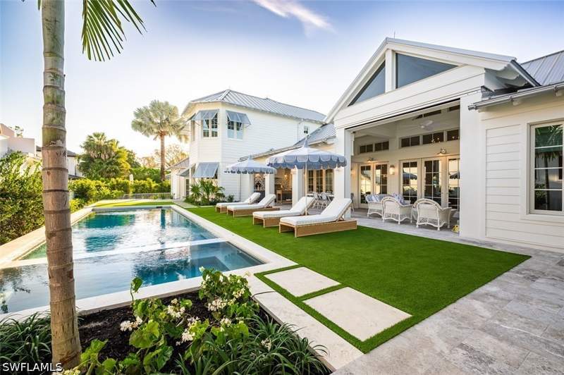 5 bedroom SingleFamilyResidence at 266 15th Ave S, Aqualane Shores, Naples — photo 4