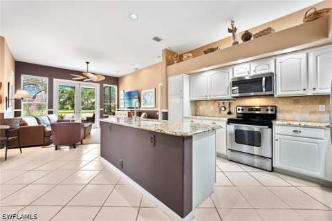 13181 Southampton Dr, Bonita Springs FL - photo 6 of 31