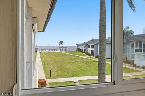 3356 N Key Dr 7, North Fort Myers FL - photo 7 of 31