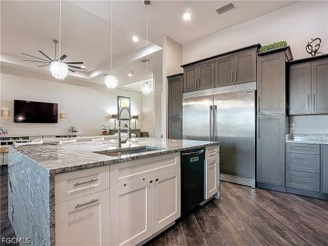 3900 Gulfstream Pkwy, Cape Coral FL - photo 8 of 50