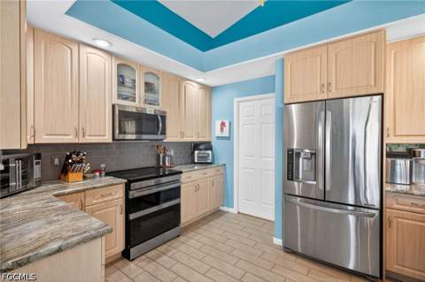 2334 SW Trafalgar Pkwy, Cape Coral FL - photo 15 of 45