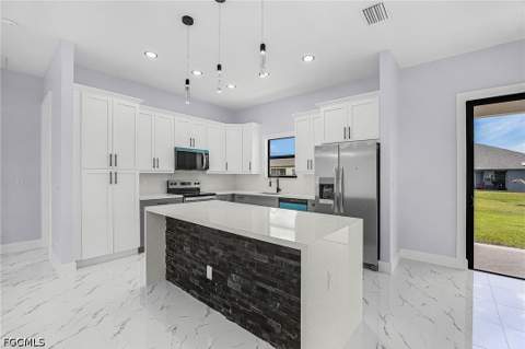 4631 Ida Ave N, Lehigh Acres FL - photo 7 of 37