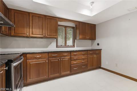 9753 Maplecrest Cir, Lehigh Acres FL - photo 13 of 37