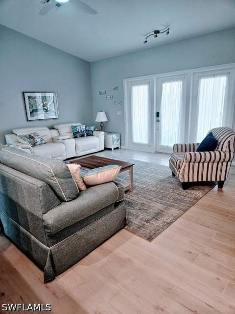 431 Lazy Way, Fort Myers Beach FL - photo 8 of 40