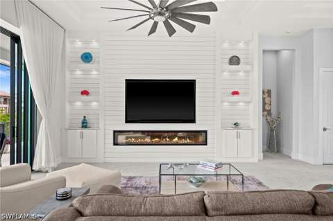 388 Pine Ave, Naples FL - photo 19 of 34