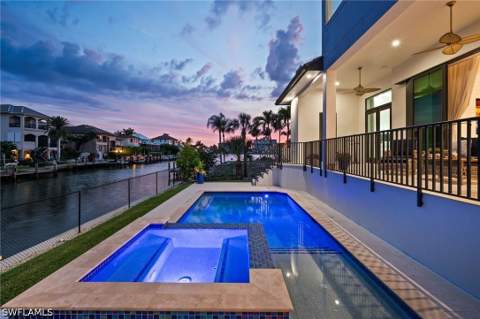 388 Pine Ave, Naples FL - photo 8 of 34