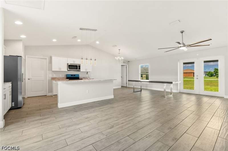 3 bedroom SingleFamilyResidence at 2422 NW 21st Ave, Cape Coral, Cape Coral — photo 4