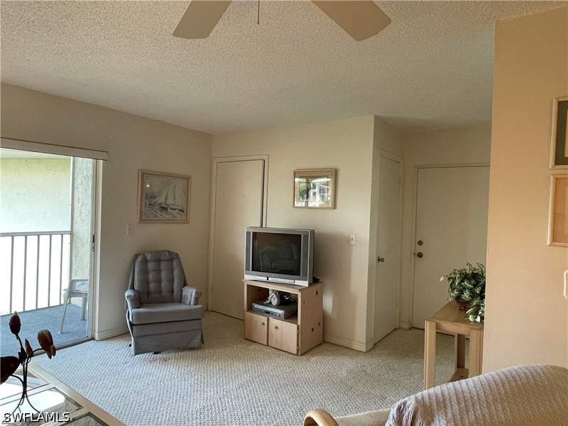 1 bedroom Condominium at 6184 Michelle Way 213, Martinique Condo, Fort Myers — photo 4