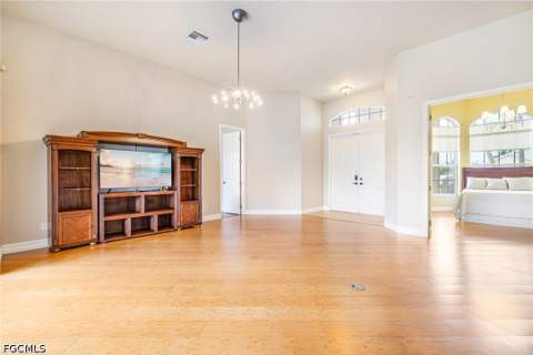 4011 SW 16th Pl, Cape Coral FL - photo 8 of 45