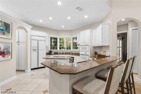4661 Idylwood Ln, Naples FL - photo 10 of 45
