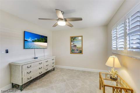 29 High Point Cir E 107, Naples FL - photo 9 of 20