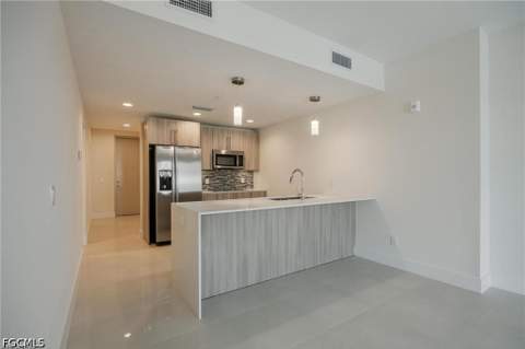 15901 Royal Pointe Ln 306, Fort Myers FL - photo 18 of 29