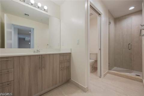 15901 Royal Pointe Ln 306, Fort Myers FL - photo 9 of 29