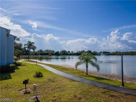 4641 Lakeside Club Blvd 13, Fort Myers FL - photo 23 of 29